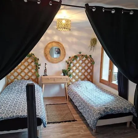 Ferienhaus Maison Alsacienne A Colombages Dans Cour Privee Avec Jardin Sur Les Remparts *